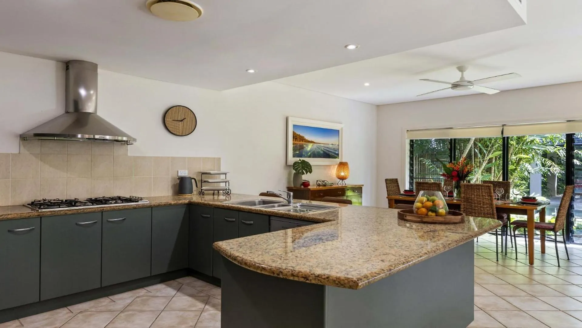 Villa Lumina Port Douglas Holiday home