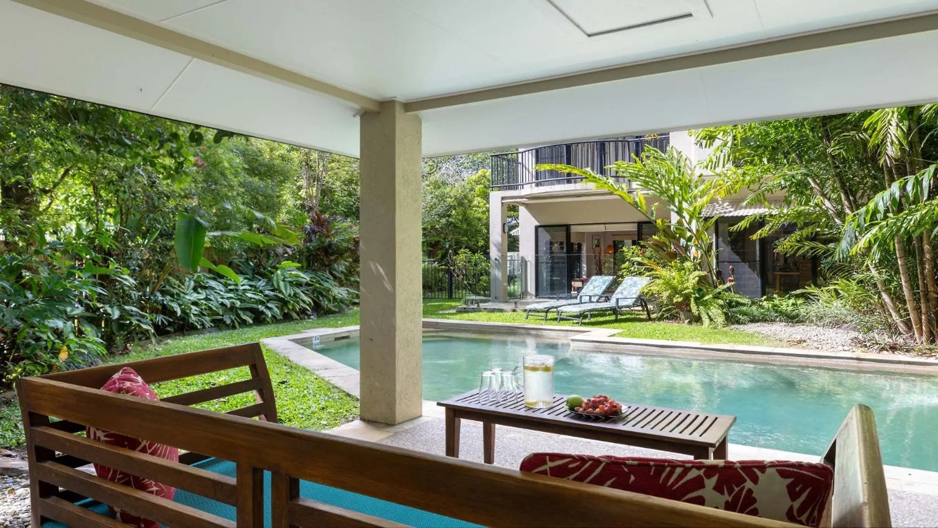 Villa Lumina Port Douglas Holiday home